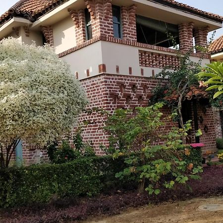 Best Family Homestay - Aamar Bari, Santiniketan ชานตี นิเคทัน ภายนอก รูปภาพ